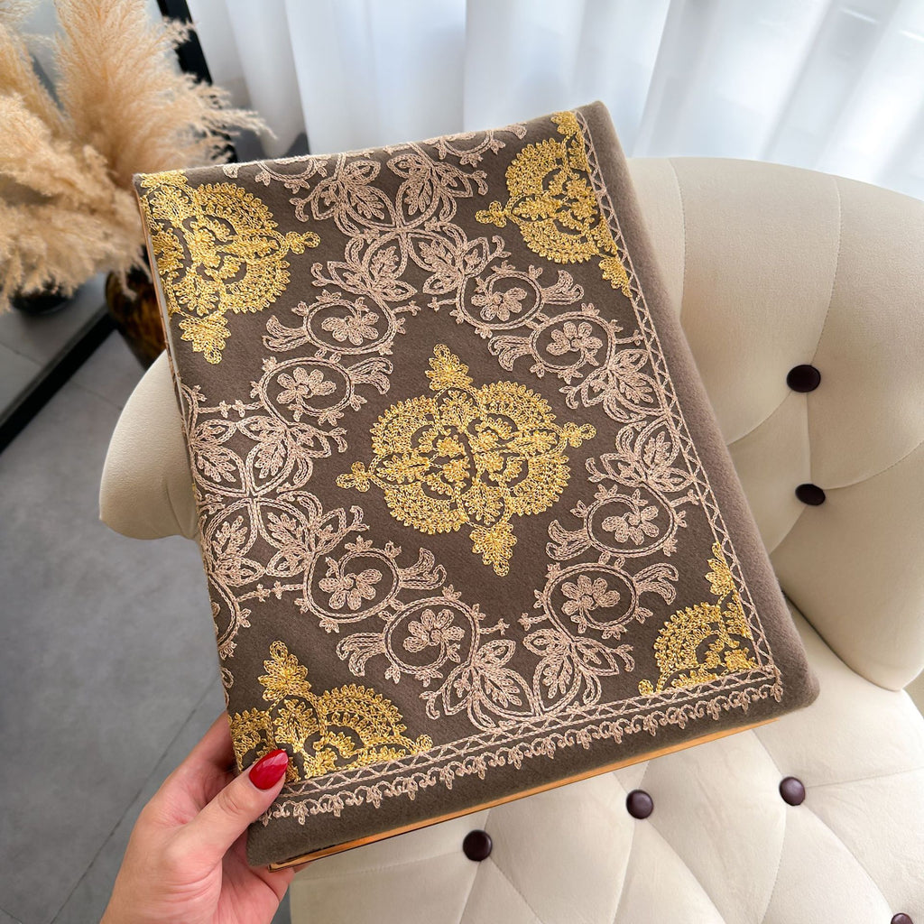 Ethnic Style Plant Totem Cashmere-like Embroidered Warm Scarf