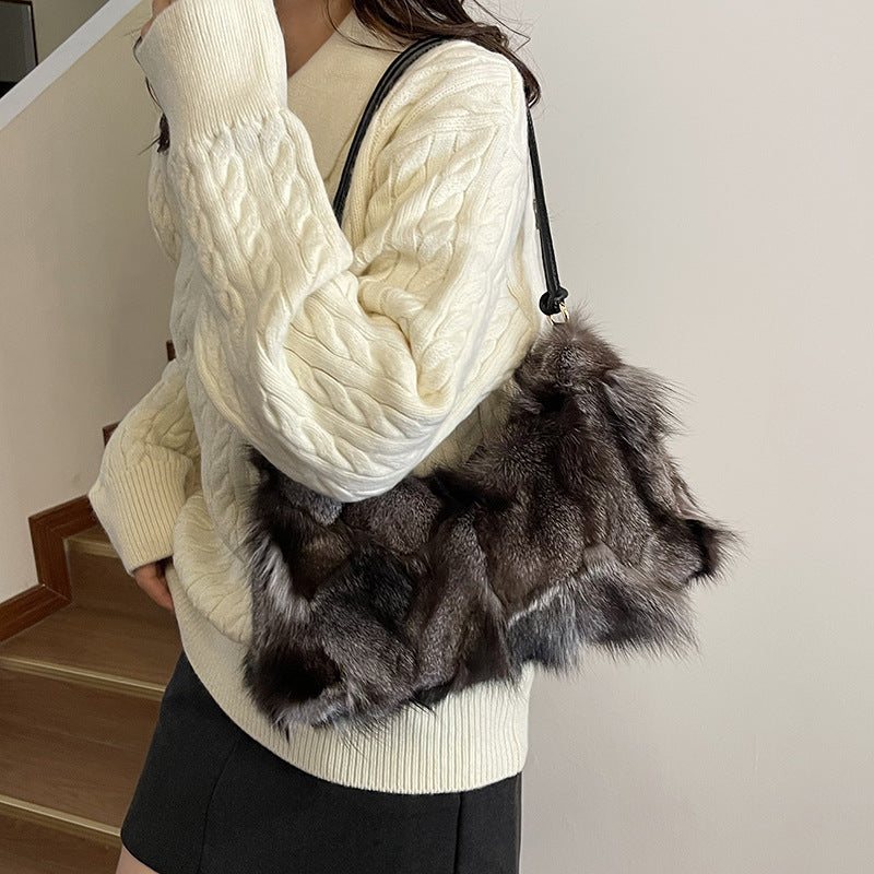 Affordable Luxury Niche Plush Underarm Bag For Women