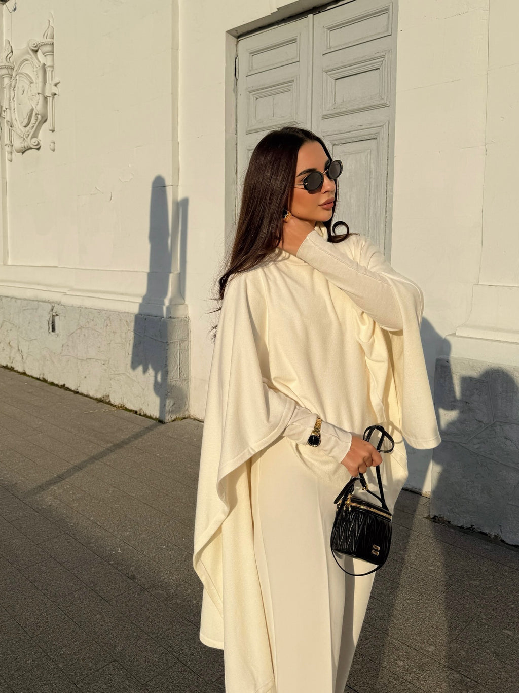 Solid Color Knitted Turtleneck Cape