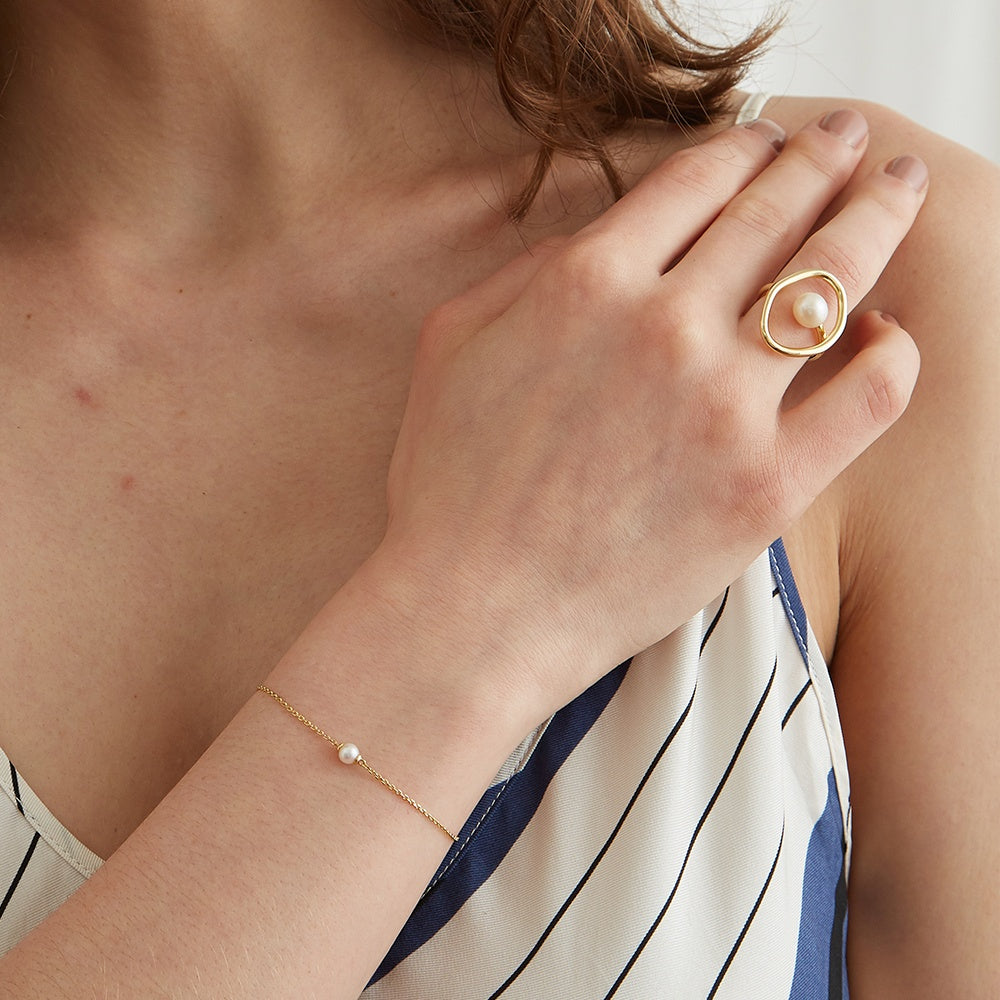 Women's Simple Natural Freshwater Pearl Bracelet