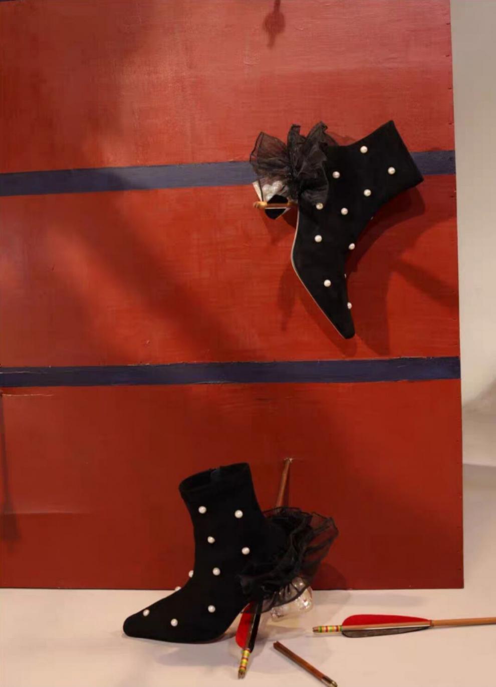 Fashion Lace Pearl Female Pointed Thick Heel Black Short Boots