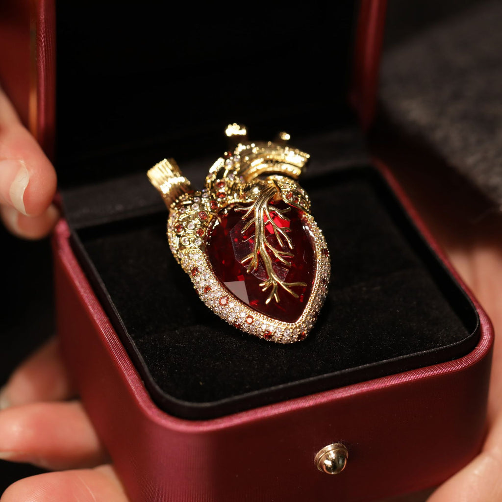 Copper Zircon Luxury Heavy Industry New Heart Brooch