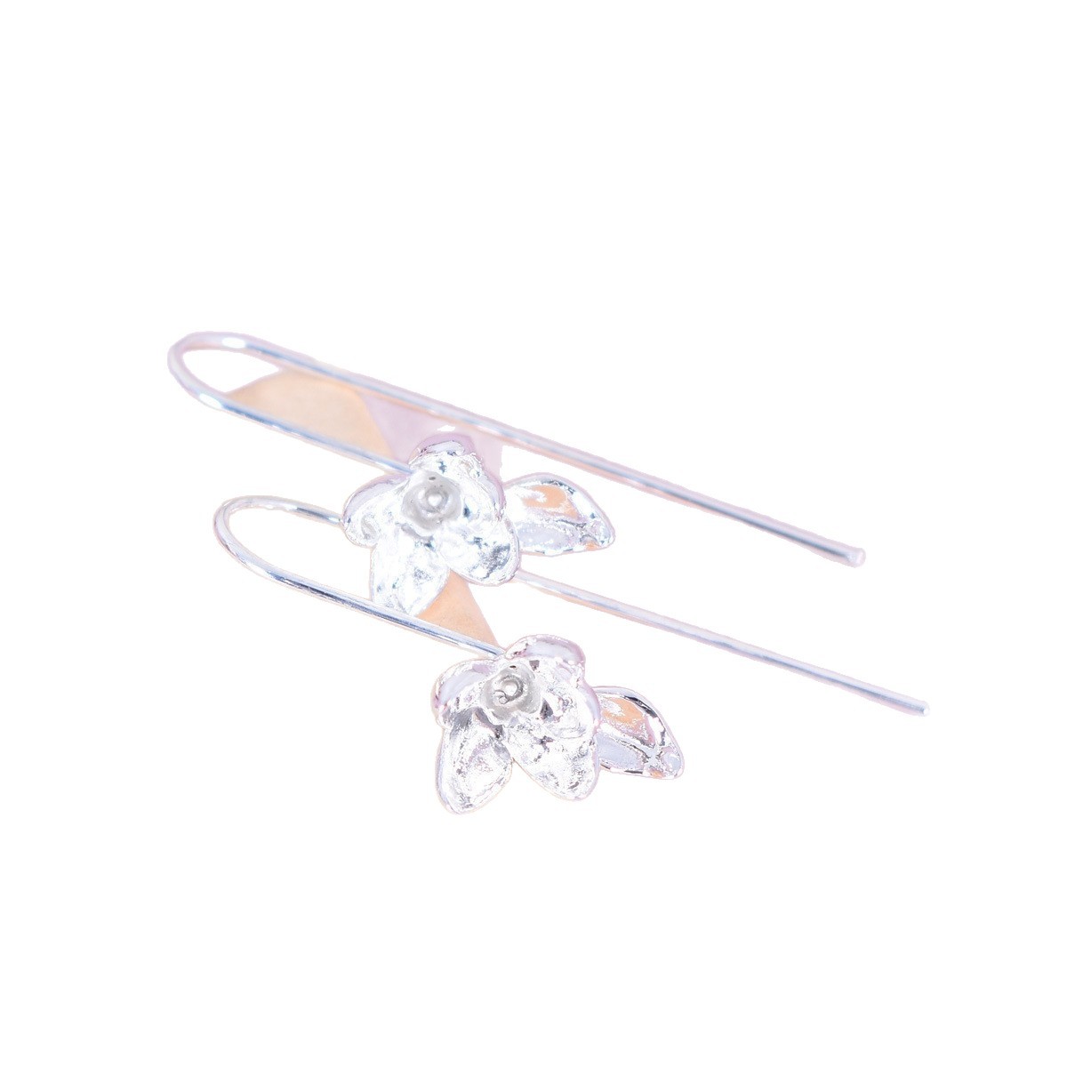 Elegant, Vintage-style Long Earrings With A Fresh Tassel Design, Featuring Gold And Silver Butterfliesperfect For Any Occasion