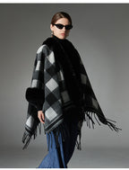 European And American Autumn And Winter New Fur Collar Black And White Plaid Tassel Shawl