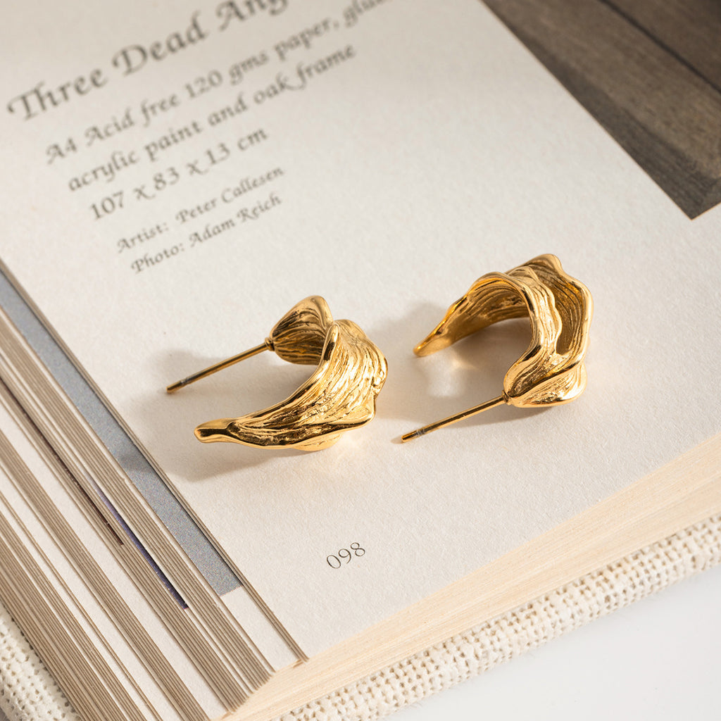 Classic 18K Gold Stainless Steel C-shaped Wave Earrings For Women