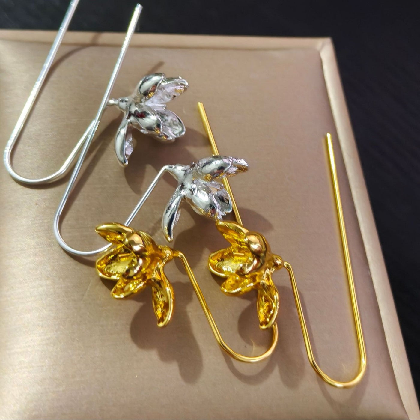 Elegant, Vintage-style Long Earrings With A Fresh Tassel Design, Featuring Gold And Silver Butterfliesperfect For Any Occasion