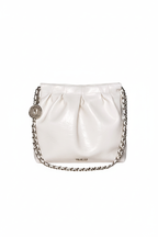 Minimalist product - Contemporary elegance