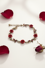 Minimalist product - Romantic vintage