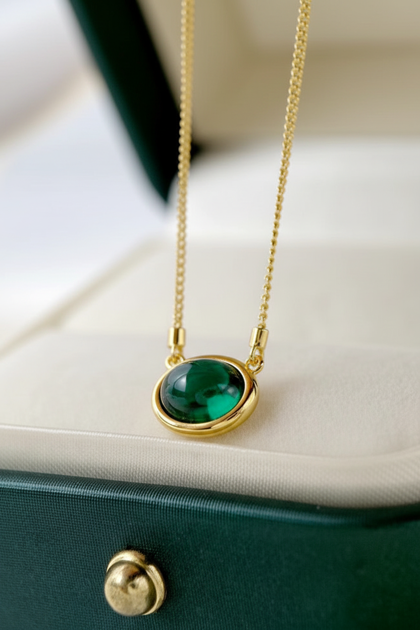 Emerald detail - Premium gemstone