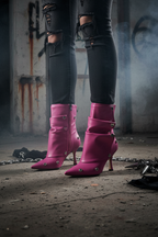 Rock industrial - Rebellious aesthetic