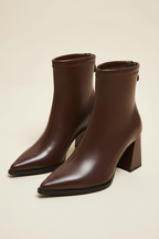 Elegant detail - Refined silhouette