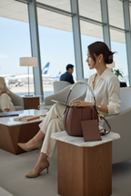 Airport traveler - Lightweight luxury