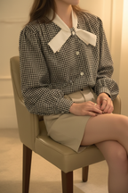 Simple Yellow Light Editorial 4