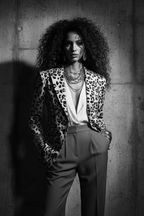 Style 4 - High-Contrast B&W